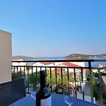 Appartement With Sea View Rogoznica