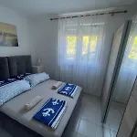 Apartment With Sea View Rogoznica *
