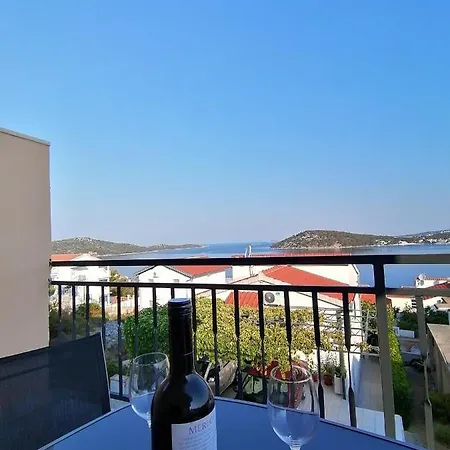 아파트 With Sea View Rogoznica