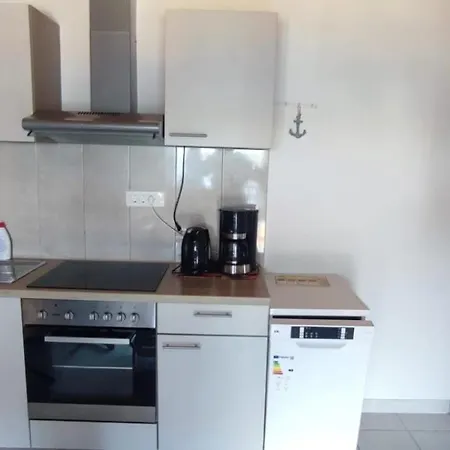 Apartment With Sea View Rogoznica