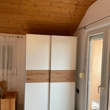Apartment With Sea View Rogoznica