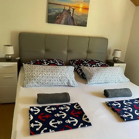 Daire With Sea View Rogoznica *