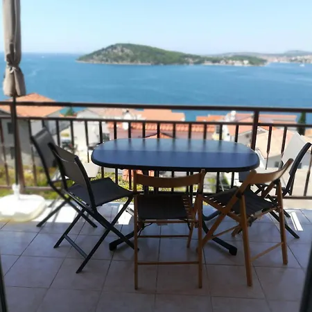 With Sea View Rogoznica Apartment Ražanj