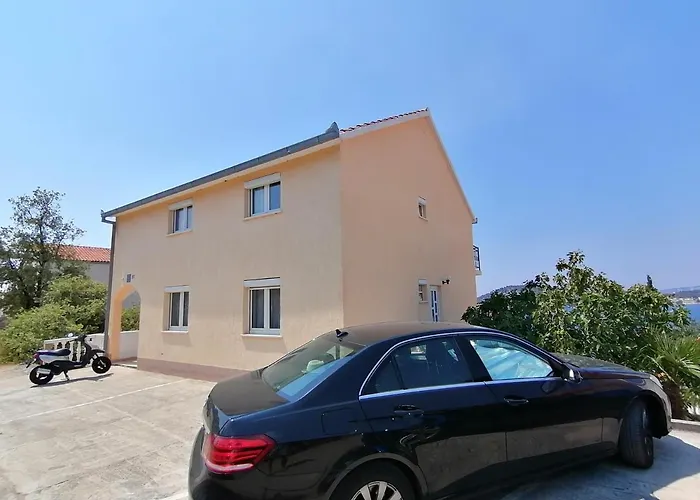 Apartment With Sea View Rogoznica Razanj