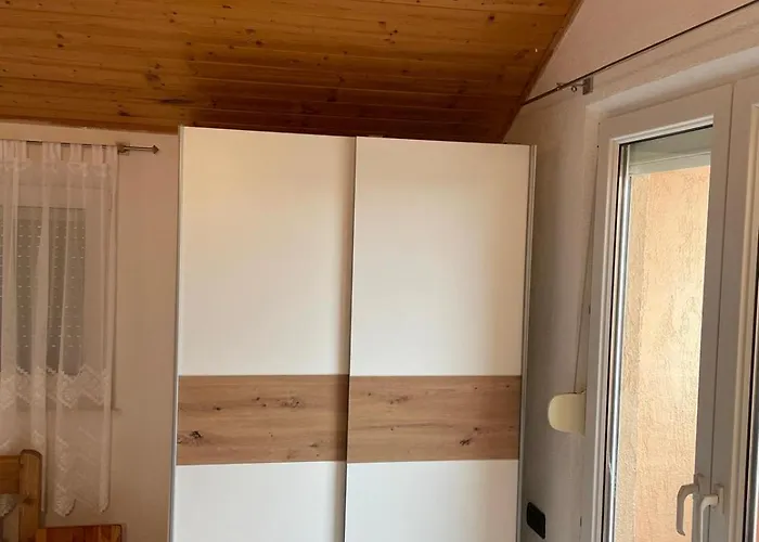 Apartment With Sea View Rogoznica