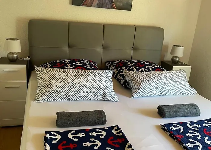 Apartment With Sea View Rogoznica *