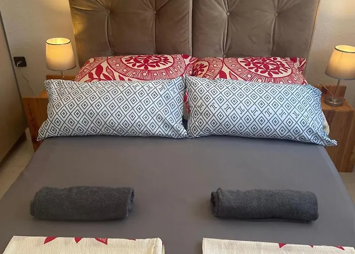 With Sea View Rogoznica Apartment Razanj